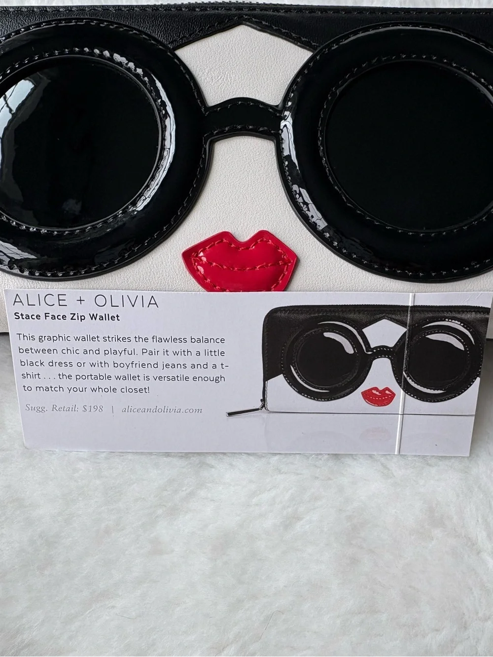 Alice + Olivia Stace Face Zip Wallet, New! - Picture 7 of 7